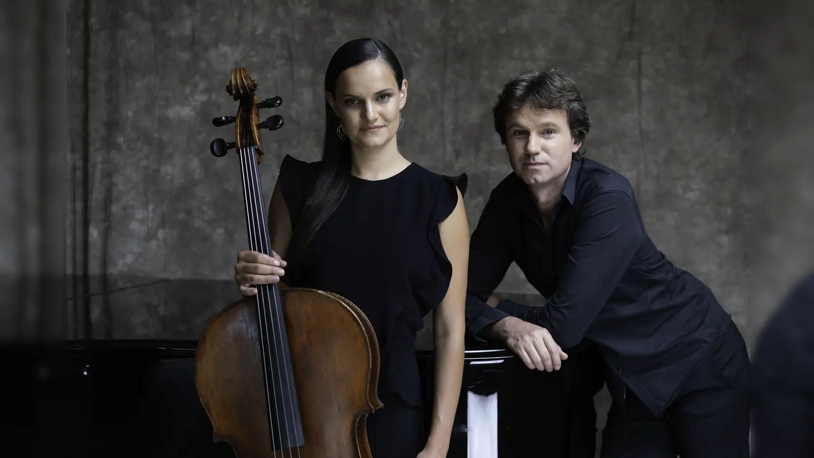 Raphaela Gromes‘ Auftritte mit ihrem Klavierpartner Julian Riem werden als perfekte Symbiose gefeiert. (Foto: VA)