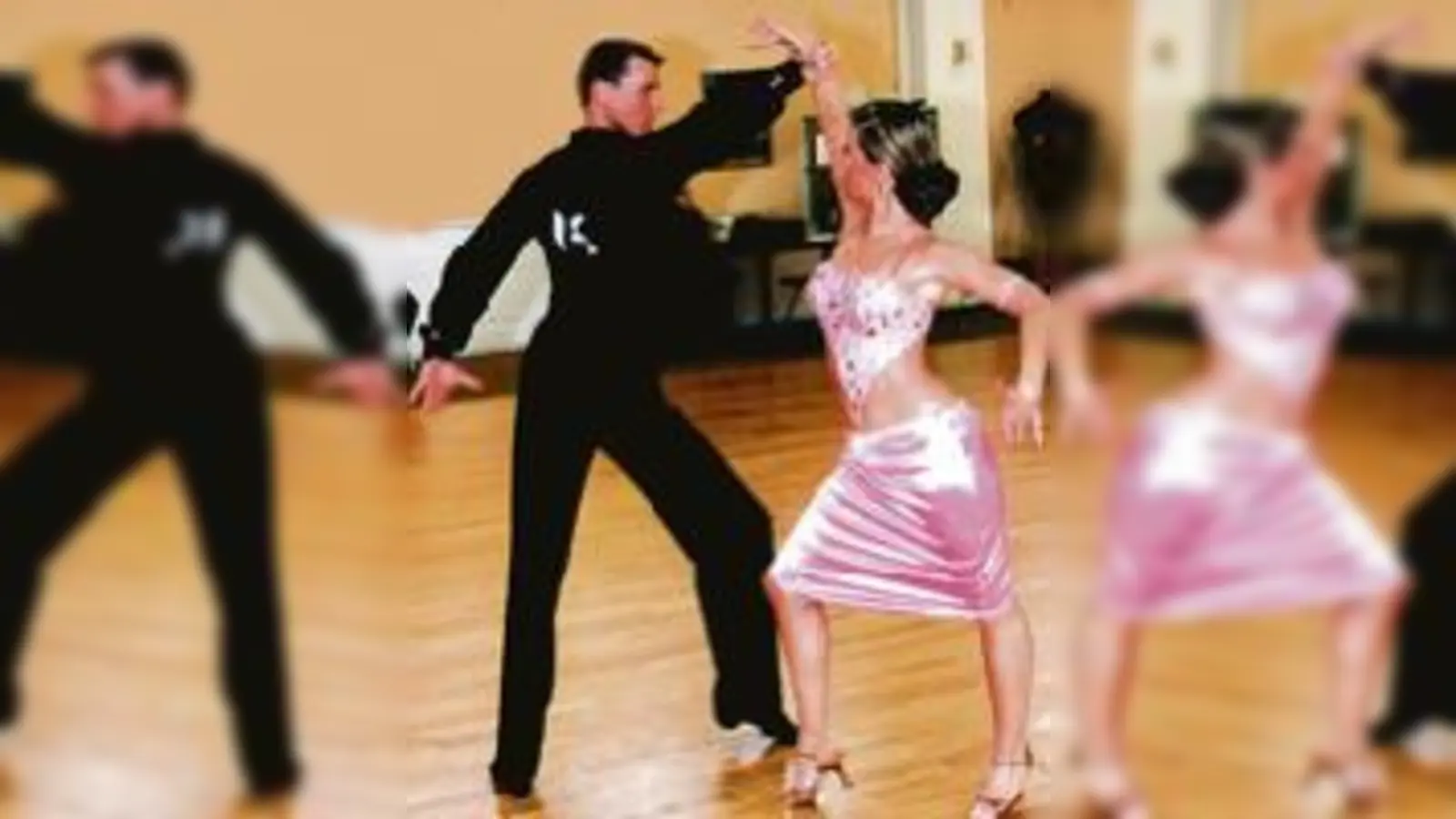 Gudrun Prohaska und Andreas Kratzl vom TSC kämpfen in höchsten Tanzklassen.	 (Foto: VA)