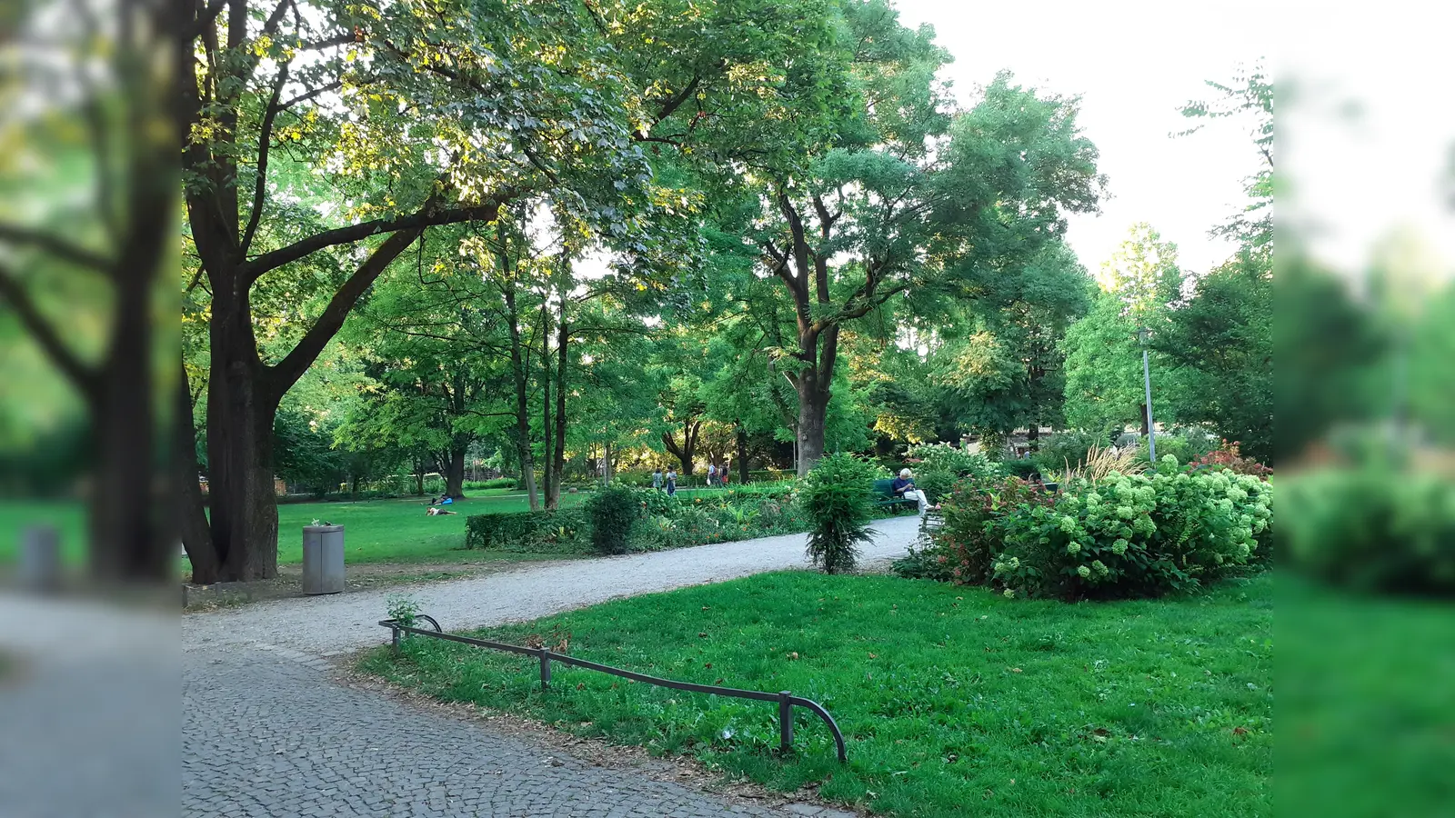 Damit der Alte Botanische Garten wieder zu einem sicheren Ort der Erholung werden kann, gibt es jetzt dort eine Videoüberwachung.  (Foto: mha)