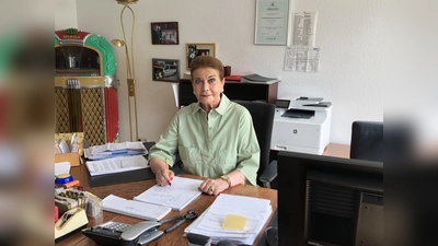 Gisela Rockola engagiert sich seit Jahren in der Suchtprävention. Die Arbeit hält sie jung und zeigt, dass Erfahrung und Engagement kein Privileg der Jugend sind.  (Foto: hw)