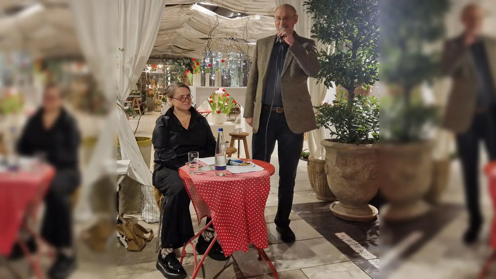 Vollblutmusikerin Anja Neubert war zu Gast im Erzählcafé. (Foto: John)