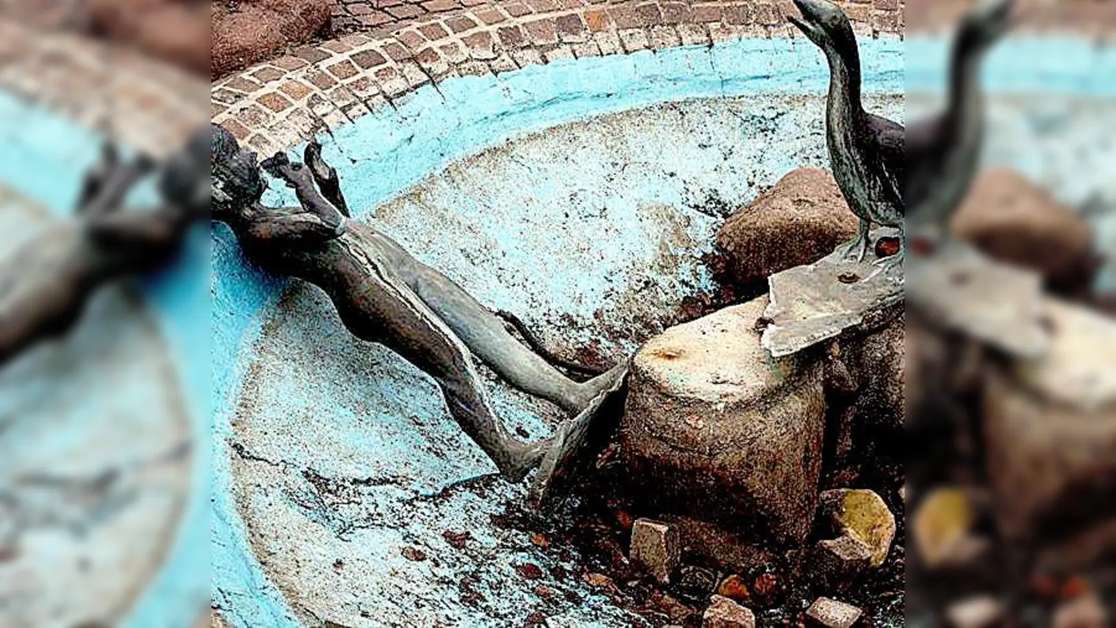 Vandalen waren auch an der Zerstörung des Dorfbrunnens im vergangenen Winter Schuld.	 (Foto: VA)