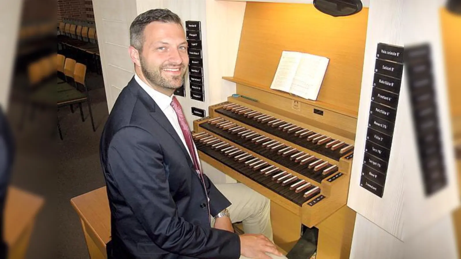 Kirchenmusiker Matthias Berthel lädt ein zur »Nacht der Orgel« in der Neuen Kirche St. Ulrich.	 (Foto: VA)