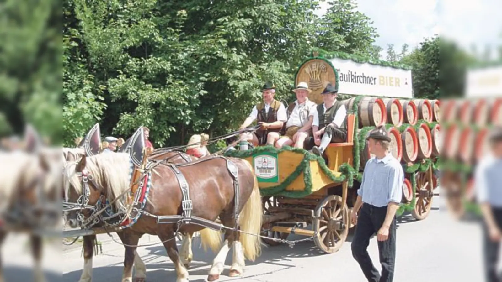 Los gehts mit dem Festzug, später locken Bierzeltgaudi und Fahrgeschäfte.  (Foto: Gemeinde)