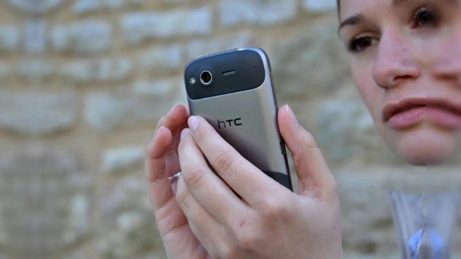 Die Kosten für Einrichtung und Betrieb von M-WLAN tragen die Münchner Stadtwerke für ein Jahr. (Foto: Joachim Kirchner pixelio.de)