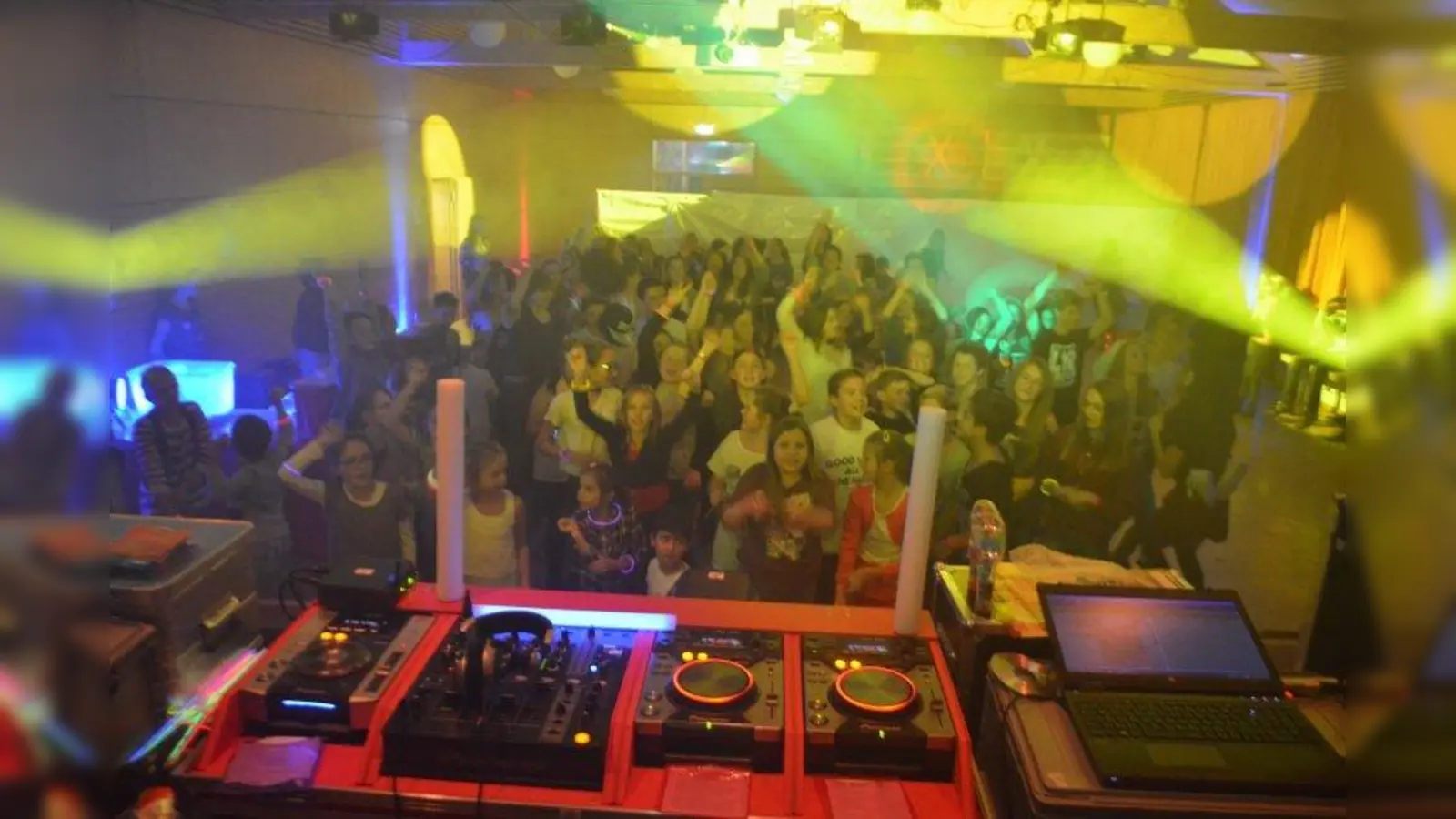 Kräftig gefeiert wird am Freitag im Pfarr- und Gemeindezentrum in Pähl. (Foto: Dorfjugend Pähl)