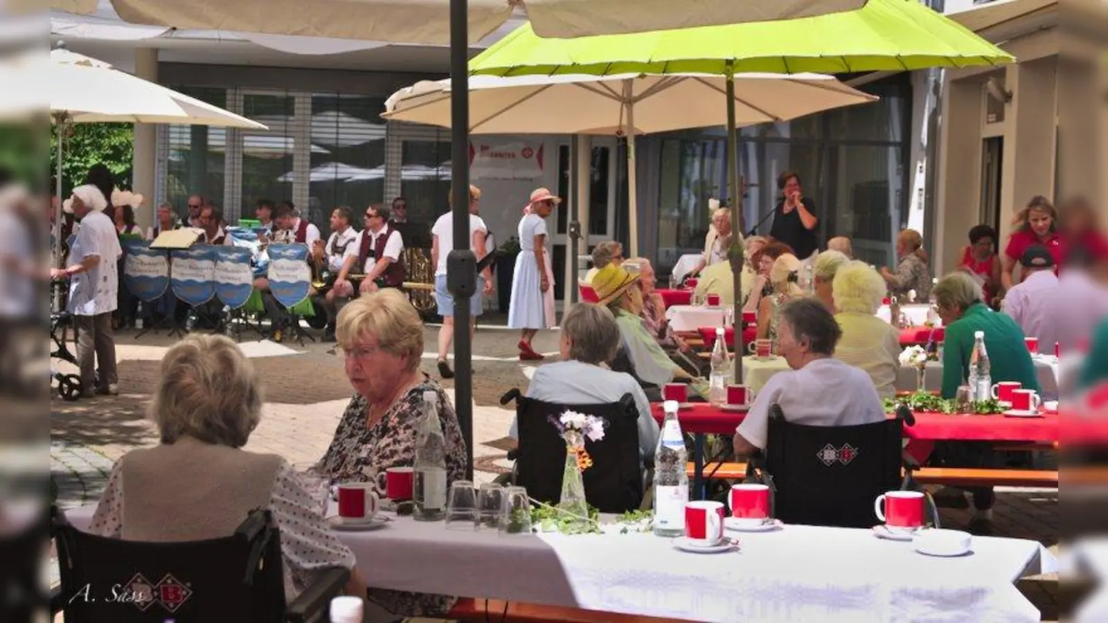 Kaiserwetter herrschte beim Sommerfest der Johanniter. (Foto: AS/JHH)