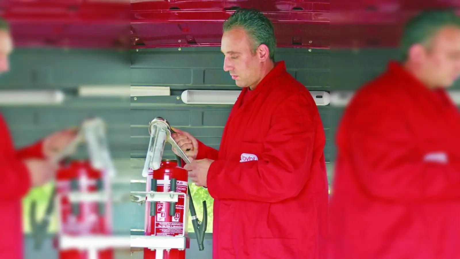 Feuerlöscher sollten regelmäßig, mindestens alle zwei Jahre, sachkundig geprüft werden. (Foto: bvbf)