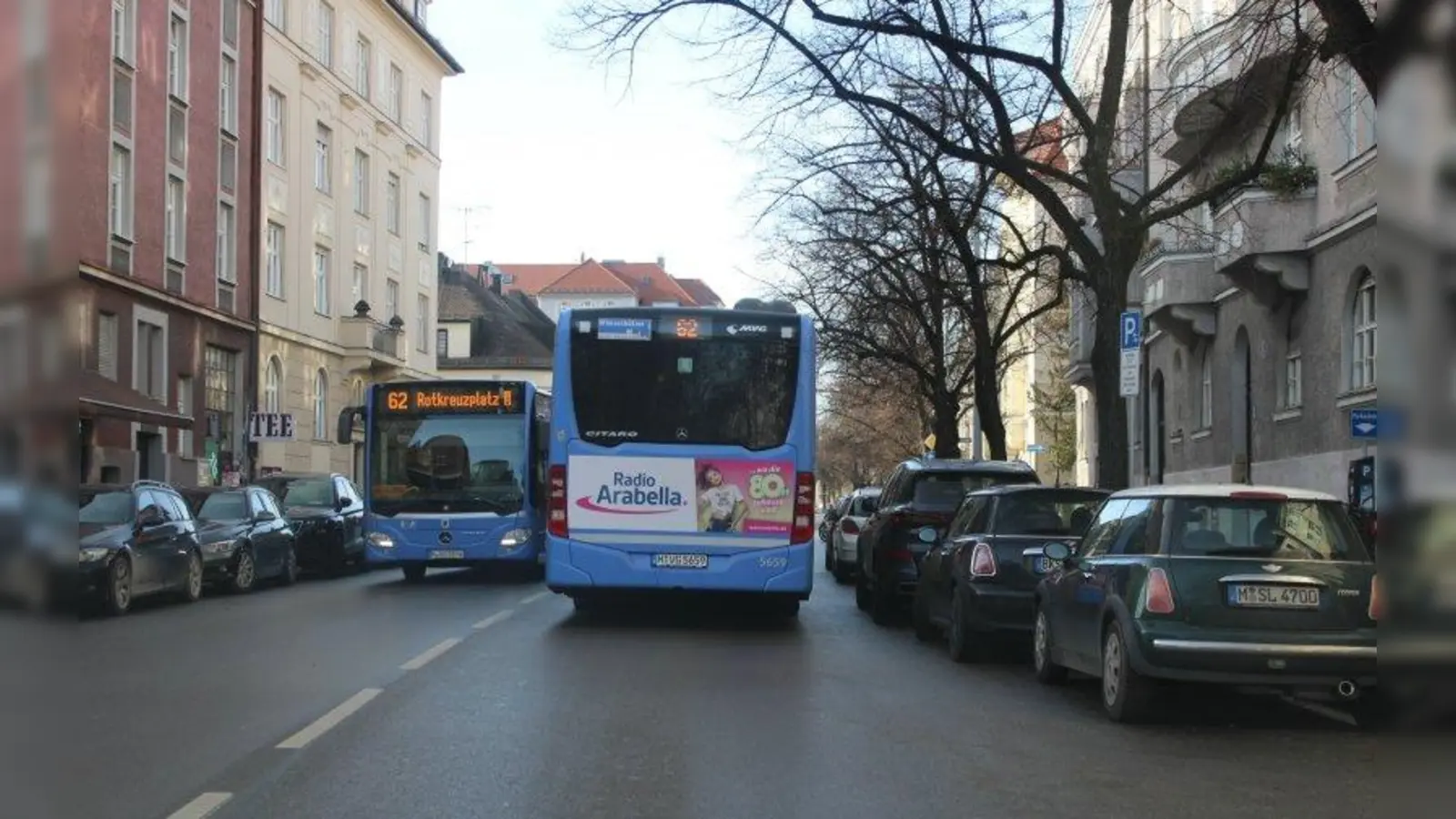 Der Bezirksausschuss Neuhausen-Nymphenburg (BA 9) lehnt den von der Stadt geplanten einjährigen Pilotversuch mit einer Busspur in der Wendl-Dietrich-Straße ab. (Foto: sb)