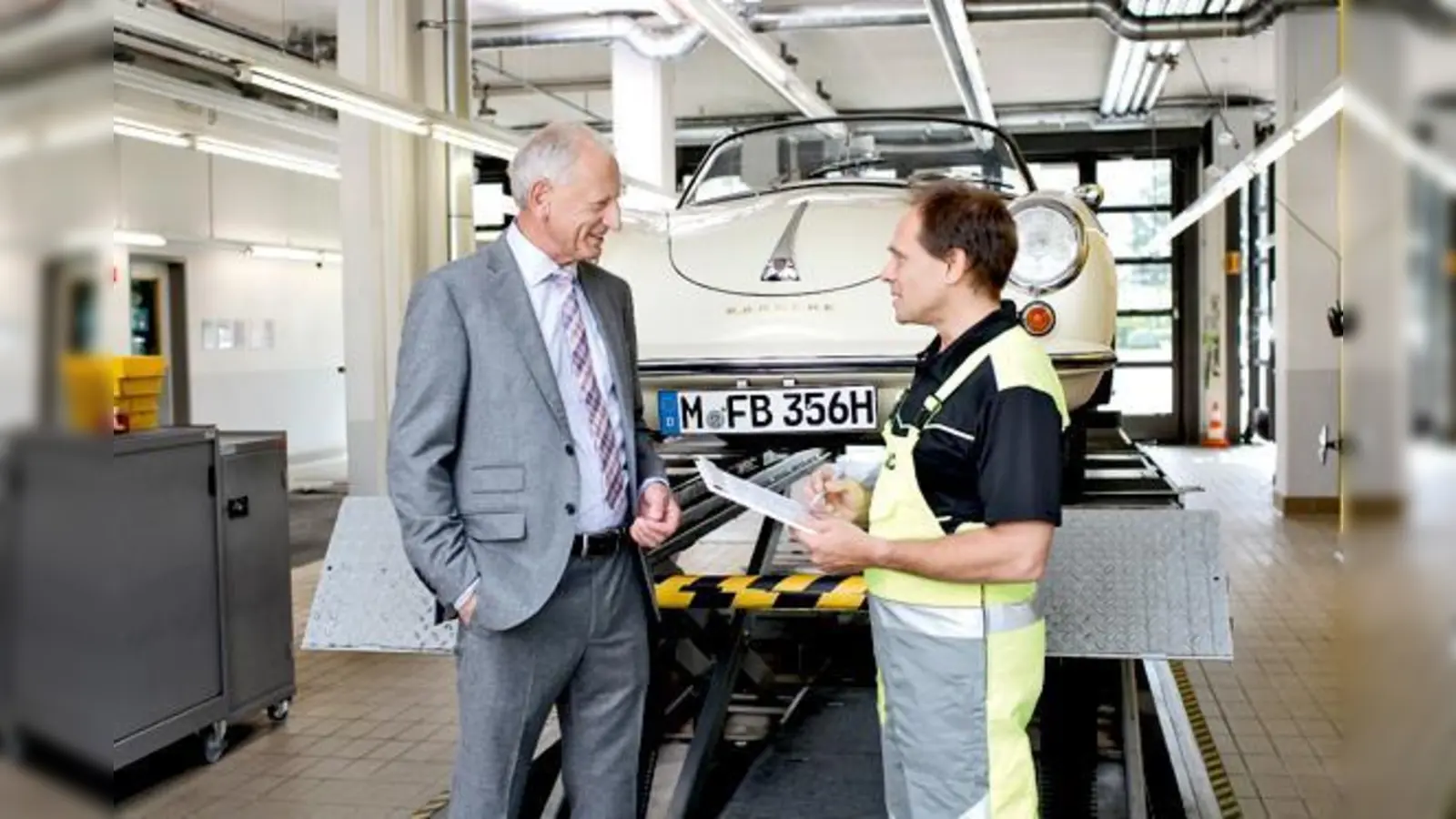 Was ist der Veteran wert? Aufschluss gibt die Old­timerbewertung im ADAC Prüfzentrum München. 	 (Foto: ADAC)