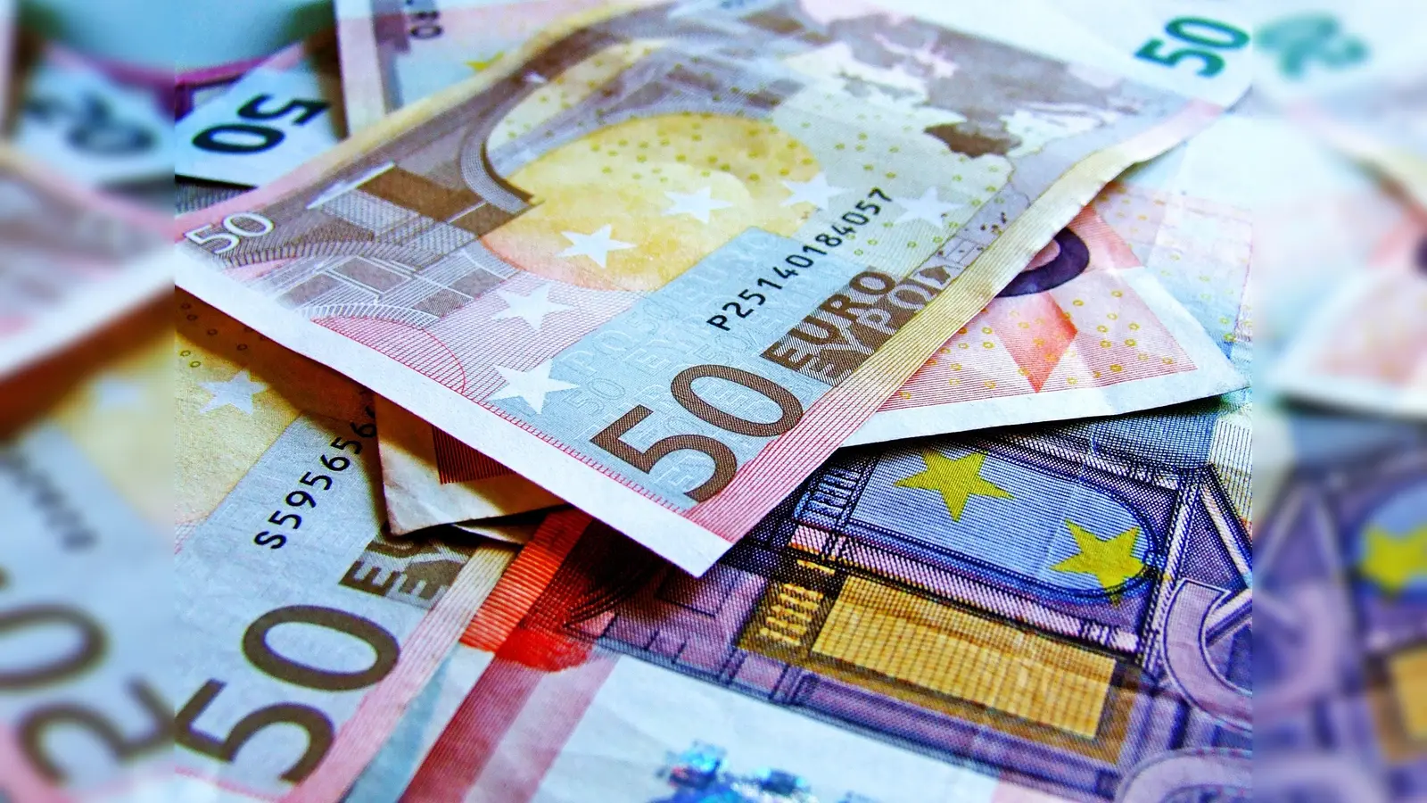 Der Landkreis Haushalt 2018 schloss mit einem Gesamtvolumen von 178 Millionen Euro. (Foto: cco)