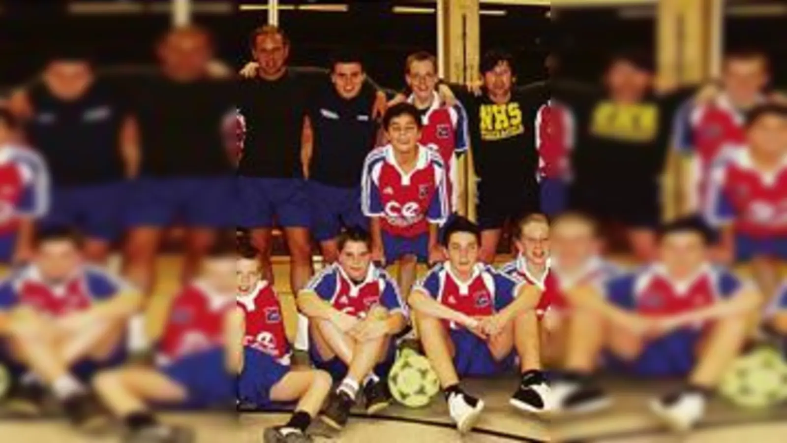 Hasenbergl · Den Ball auch mal abgeben (Foto: red)