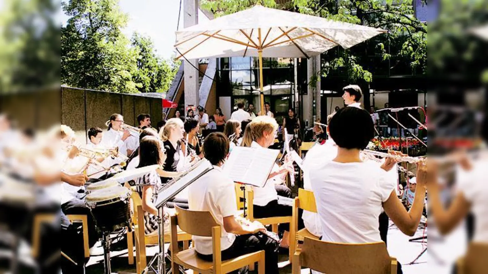 Letztes Jahr feierten die Kultureinrichtungen im Kubiz ihr 20-jähriges Bestehen. Damals hatten alle noch gut Lachen.   (Foto: Woschée)