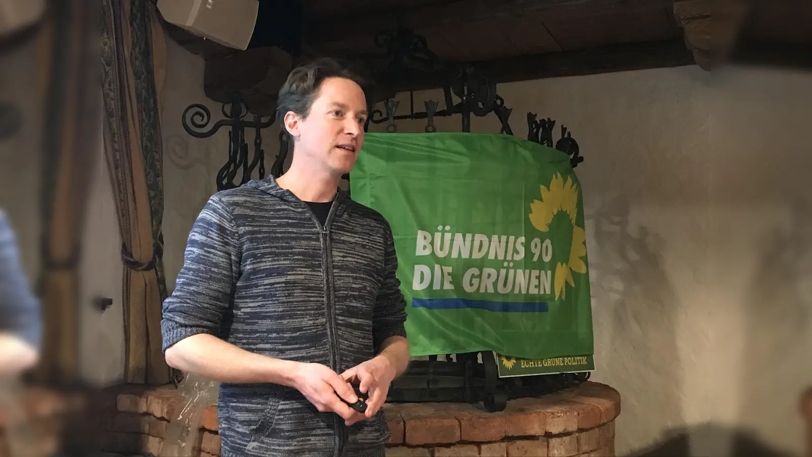 Einen hochinteressanten Vortrag zu den Klima-Veränderungen weltweit und auch im Landkreis Ebersberg hielt Björn Walz. (Foto: Felix Edelmann)