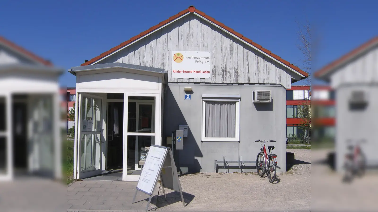 Bald wird im Kindersecondhandladen am Poinger Marktplatz wieder Kinderkleidung angenommen. (Foto: ZiM)