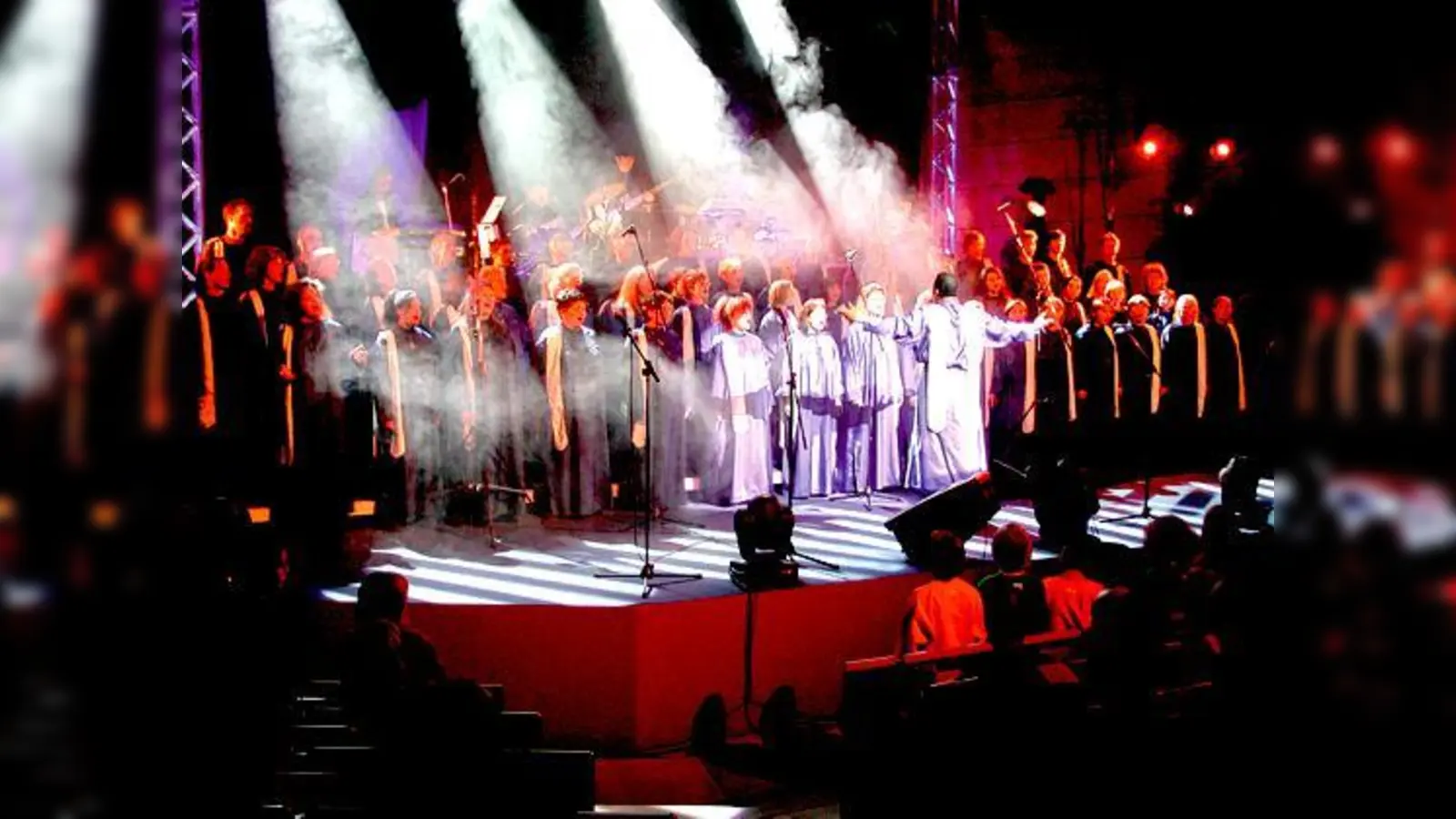 Mitreißendes präsentieren die »Gospelsterne« in der Allerheiligenkirche.	 (Foto: Christine Kopplin)