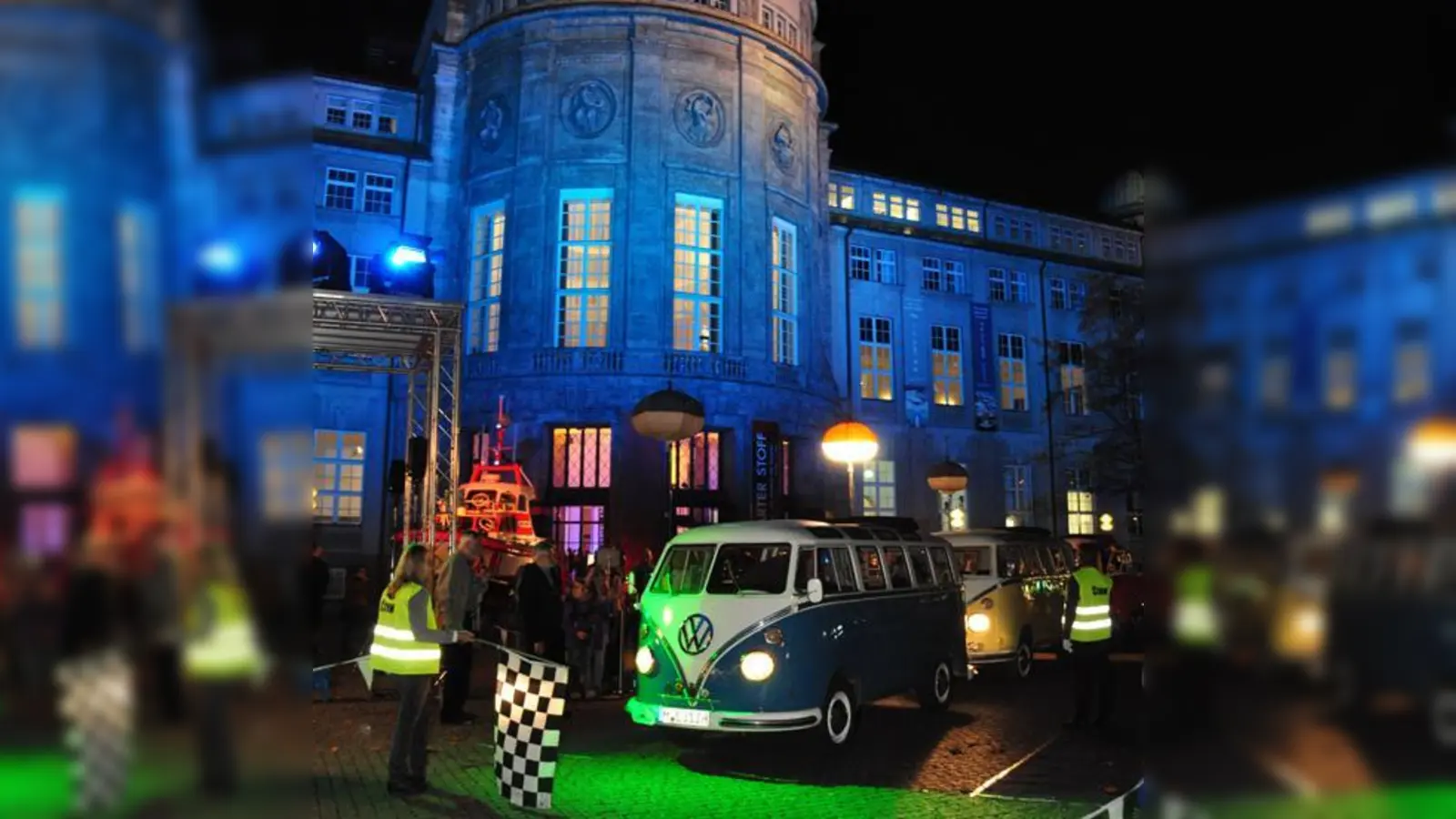 Mit dem »Rollenden Museum« verbindet das Deutsche Museum seine Ausstellung mit dem Verkehrszentrum.	 (Foto: © M. Köhler)