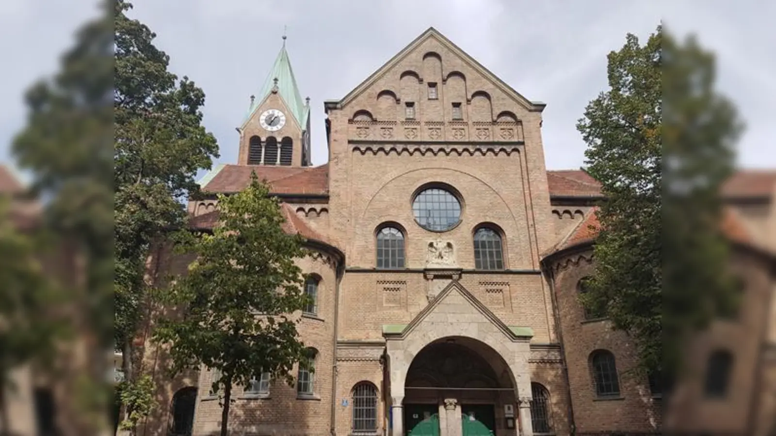 Die evangelische Kirche St. Johannes am Preysingplatz ist Schauplatz eines multimedialen Konzerts.  (Foto: bs/Archiv)