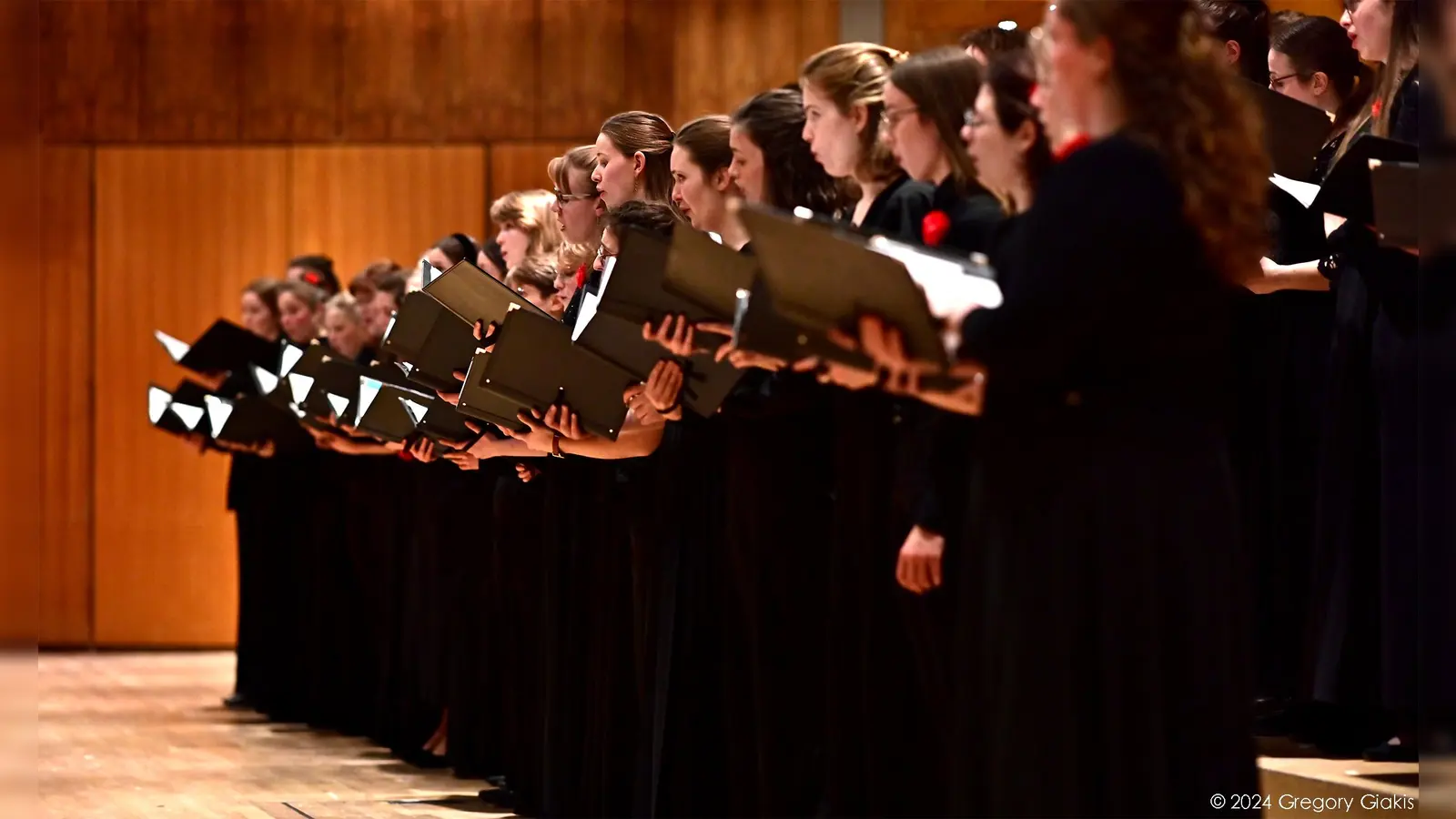 Der Madrigalchor der HMTM gibt zusammen mit Studierenden der Liedklasse Prof. Rudi Spring ein Konzert mit Werken des Komponisten Peter Cornelius.  (Foto: © Gregory Giakis)