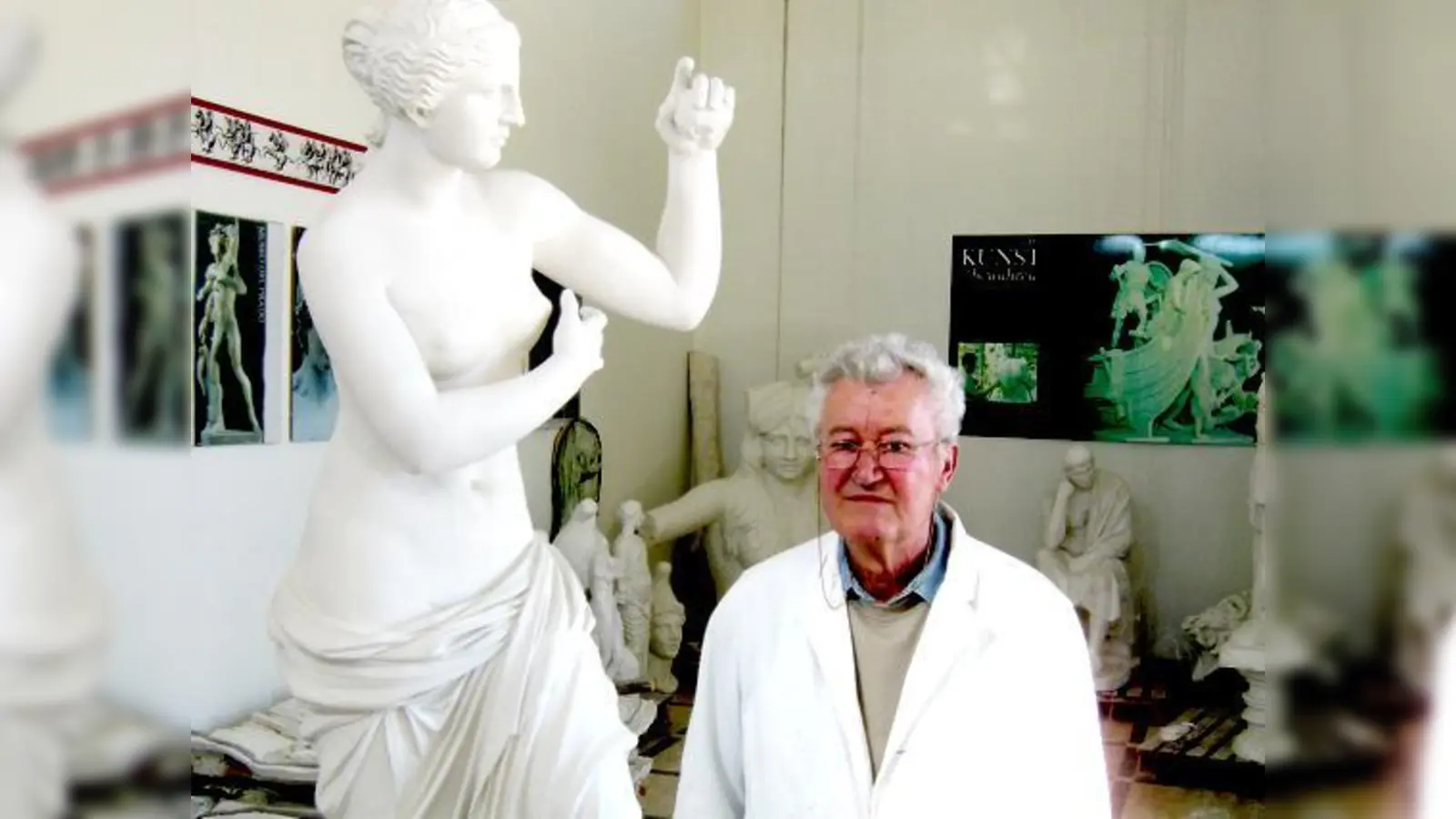 Silvano Bertolin mit einer »Venus« (Nachbildung einer antiken Statue). 	 (Foto: VA)