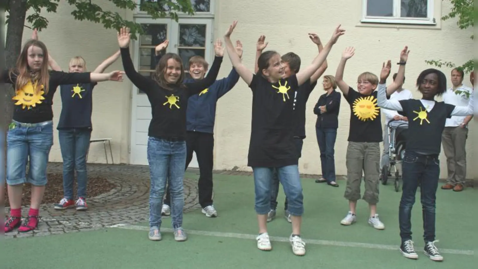 Die Tanzdarbietungen der Schülerinnen und Schüler kamen gut an bei den Besuchern des Tags der offenen Tür. (Foto: Foto: Grundschule Pullach)