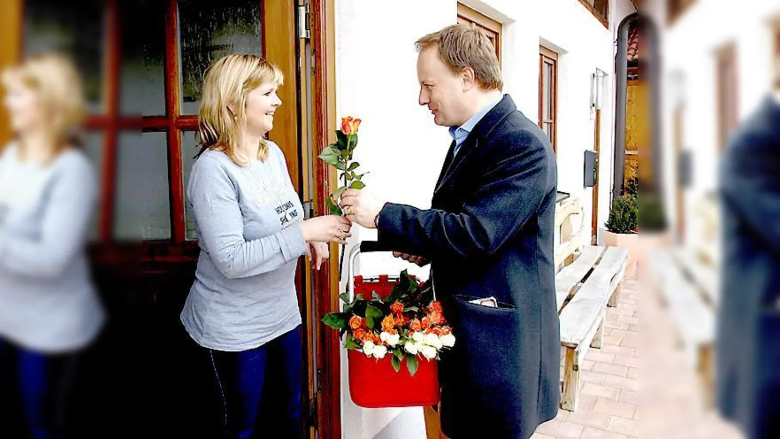 Robert Niedergesäß zu Besuch bei Familie Gröbmayr in Schlacht, Gemeinde Glonn. 	 (Foto: privat)