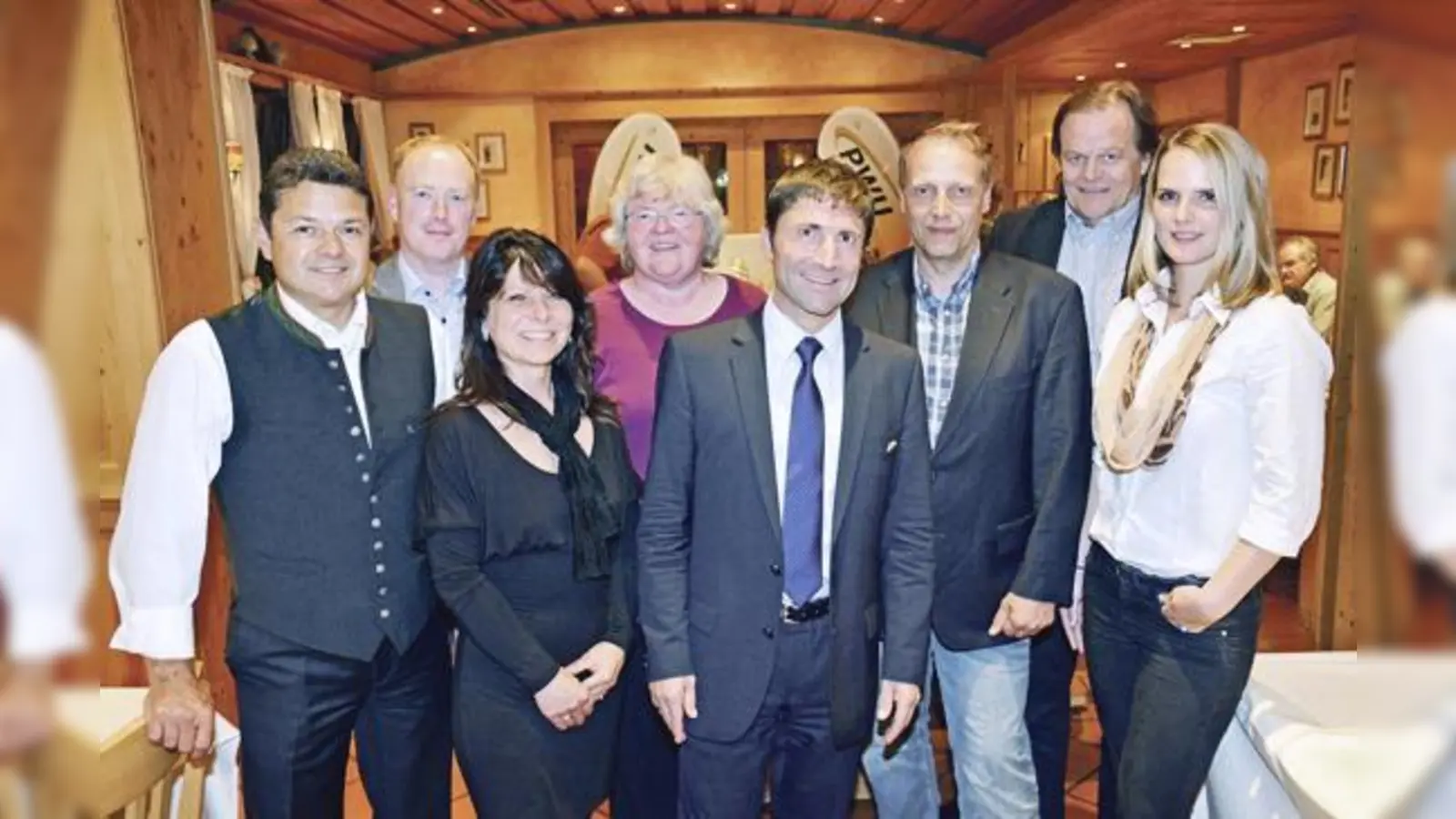 Die alte und neue Vorstandschaft der PWU: (von links) Günter Peischl, Andreas Huber, Marianne Rader, Dagmar Hoffmann, Andreas Kemmelmeyer, Michael Kessele, Dr. Günther Ernstberger und Simone Guist.	 (Foto: PWU)