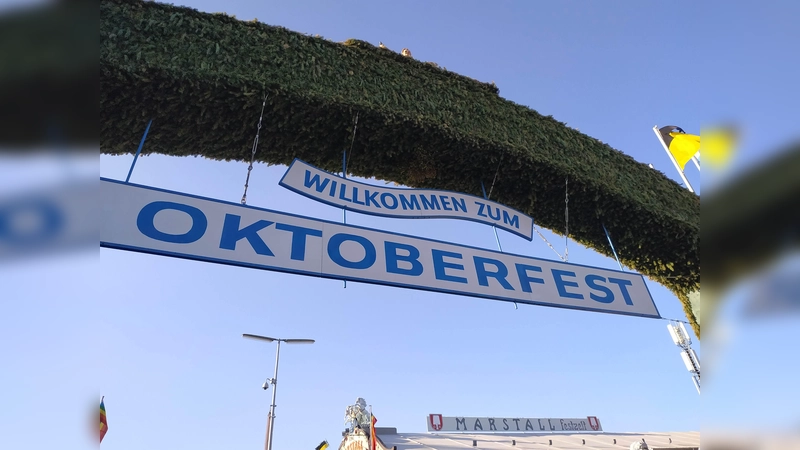 Das Oktoberfest ist in diesem Jahr von 19. September bis 4. Oktober. Die Aktion „Sichere Wiesn für Mädchen* und Frauen*“ setzt mit ihrer Arbeit ein deutliches Zeichen gegen sexualisierte Gewalt und stärkt die Rechte von Betroffenen auf dem Oktoberfest. (Foto: std)
