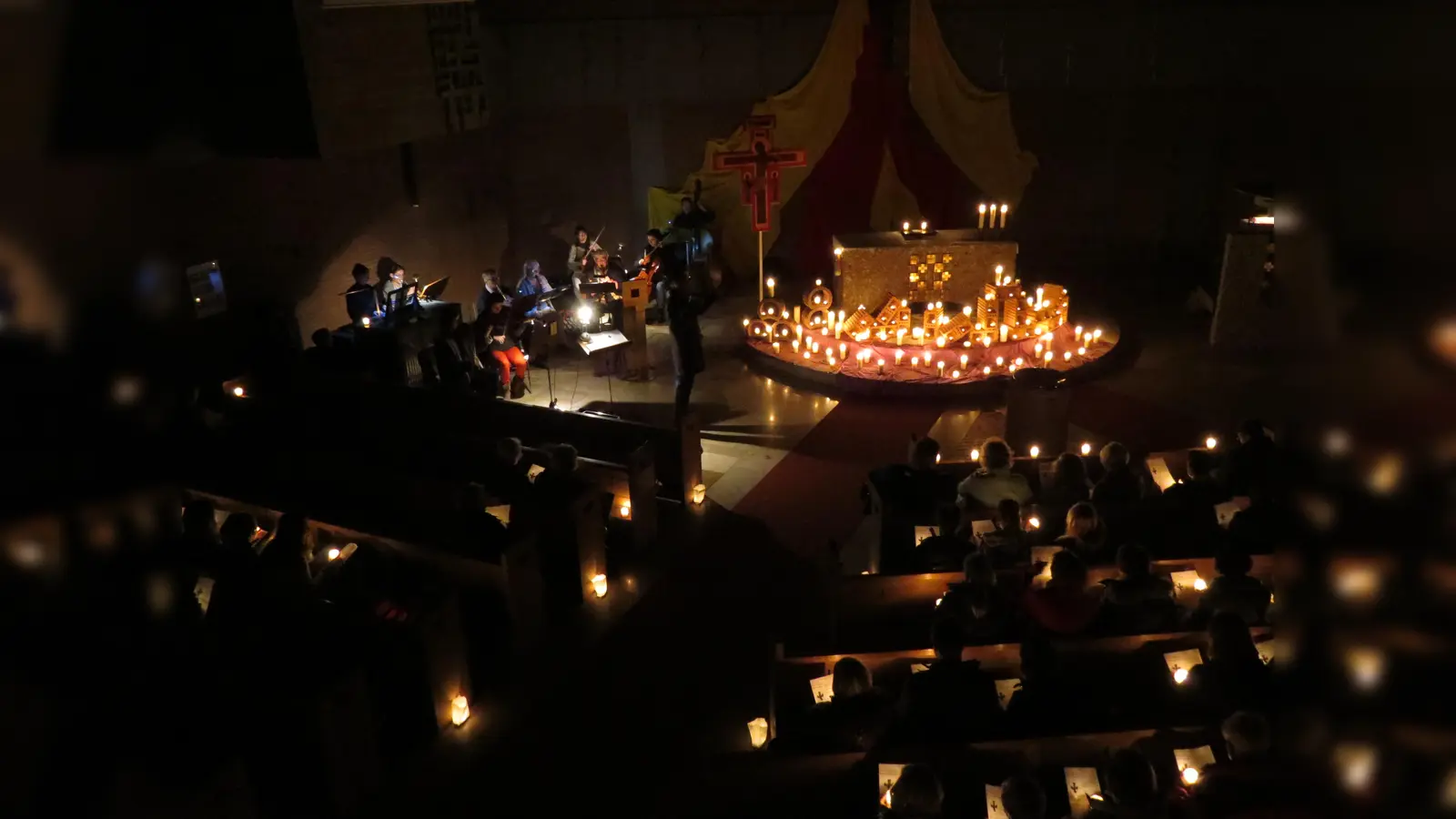 Die Michaelskirche lädt zur Taizénacht ganz herzlich am Sonntag, 9. Februar, ein.  (Foto: VA)