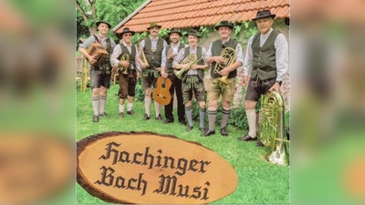 D'Hachinger Bach Musi spielt beim Tanz in den Mai am 10. Mai zünftig auf.  (Foto: Hachinger Bach Musi)