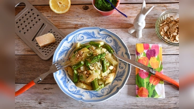 Das schmeckt: Spargelrisotto aus weißem und grünem Spargel. (Foto: VSSE e.V. / Isabelle Bohnert)