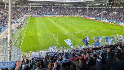 Stimmungsvoll: Carl-Benz-Stadion. (Foto: M. Forster)