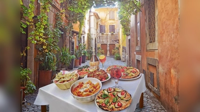 Italien steht bei uns für Leichtigkeit, leckeres Essen und Sonne pur – doch wohin sollte man reisen, um die bekannten Leckerbissen in ihrer Heimat zu genießen? (Foto: Fotolia: natalia_maroz)