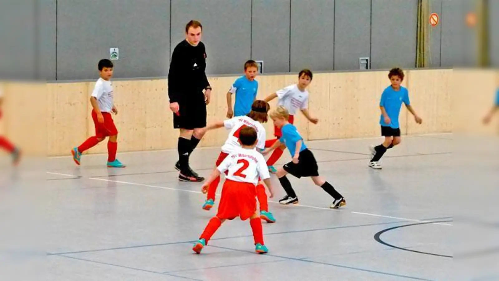 Die Fußball-Junioren spielen Anfang Januar wieder in der Sporthalle des TSV Milbertshofen.	 (Foto: VA)