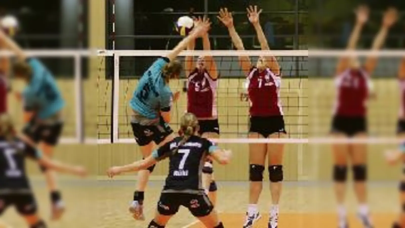 Erfolgreicher Doppelblock von Pato Hofmarksrichter und Cindy Sebald gegen die Hamburger Nationalspielerin Dominice Steffen.  (Foto: Privat)