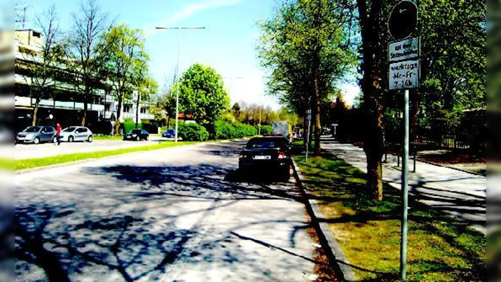 Bis zum Beginn des Alfred-Jentzsch-Wegs wird jetzt aus Sicherheitsgründen das eingeschränkte Halte- verbot in der Anfahrtszone für die Grundschule an der Ostpreußenstraße verlängert.	 (Foto: ikb)