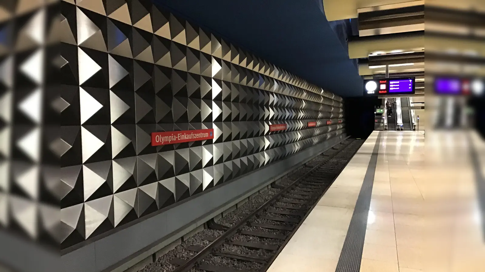 Zunächst wird der Abschnitt Scheidplatz-Moosach geschliffen. (Foto: Daniel Mielcarek)