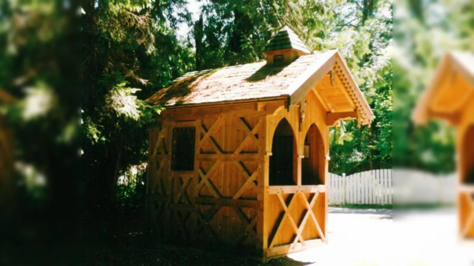 Die Grafinger Dobelkapelle vor dem Brandunglück. Beim Wiederaufbau soll das Heiligtum in gleicher Form wiedererstehen.	 (Foto: Archiv der Stadt Grafing)