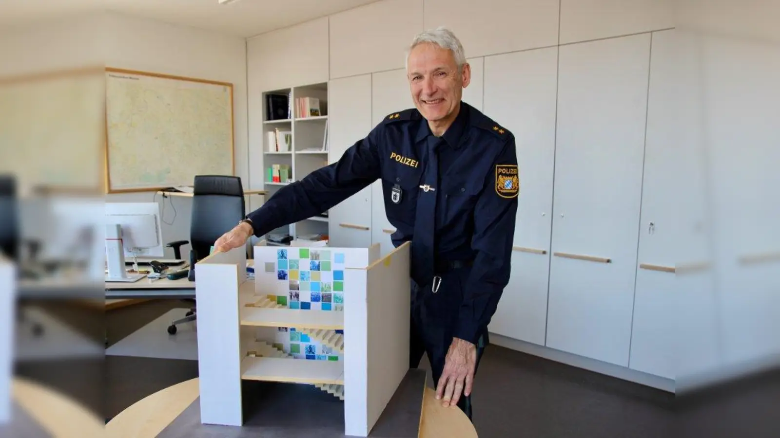 Polizeichef Peter Löffelmann lädt zum Tag der offenen Türe in das neue Polizeigebäude. (Foto: us)