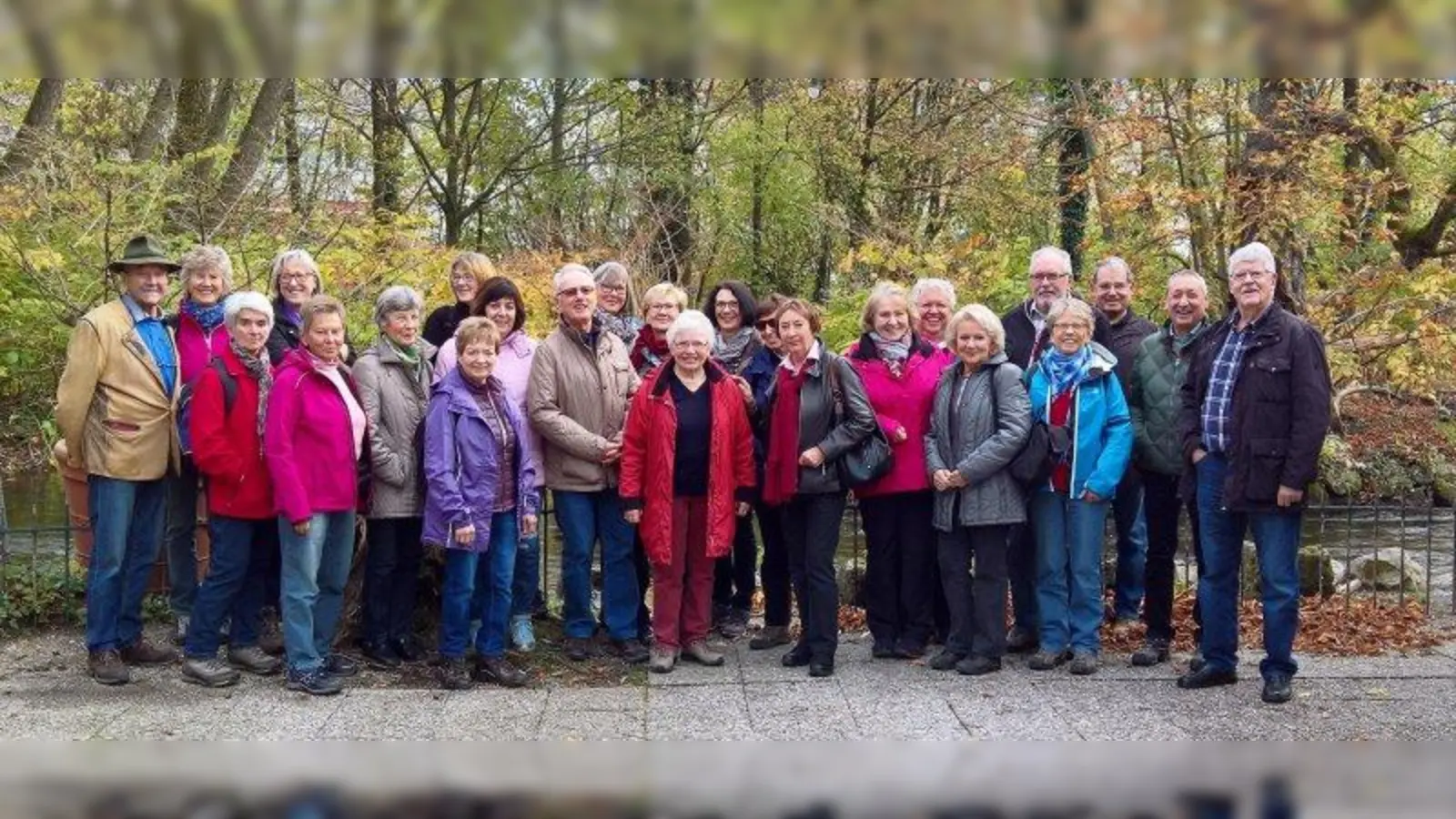 Nach einem Besuch im Planegger Karl-Valentin-Haus fiel den Mitgliedern des D.I.G das Lachen in die Kamera besonders leicht. (Foto: DIG)
