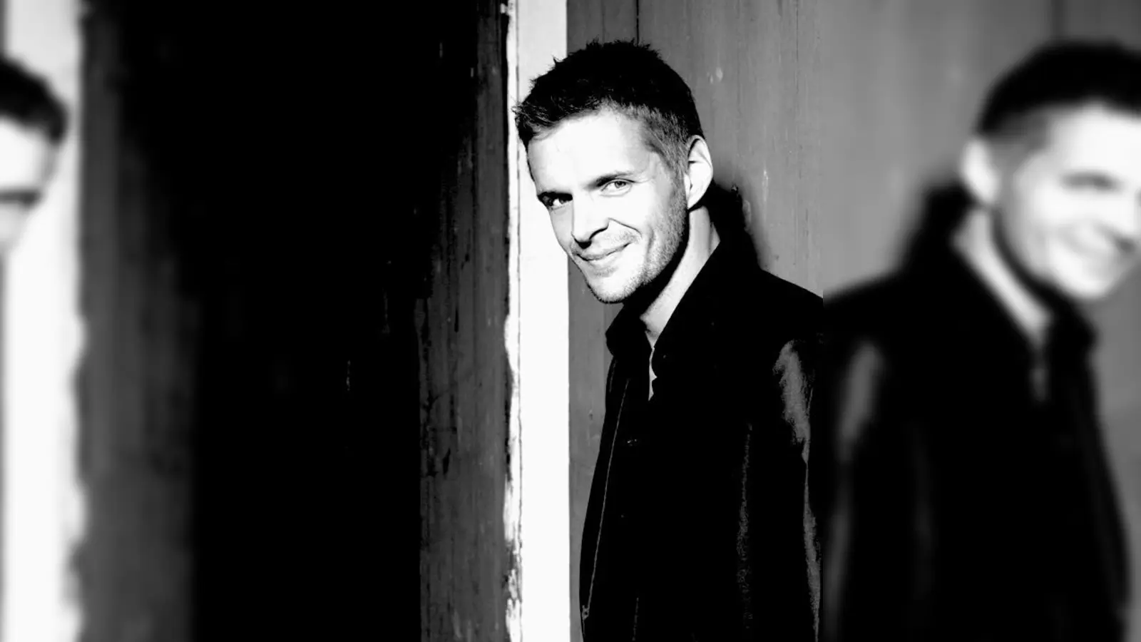 Ich bleibe, in allem was ich tue, immer Komiker, sagt Florian Schroeder.  (Foto: Frank Eidel)