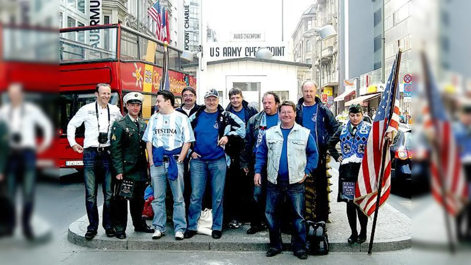 Die Steinsee Löwen reisten zum zehnjährigen Jubiläum nach Berlin zum Fußballspiel 1860 gegen Hertha.	 (F.: Privat)