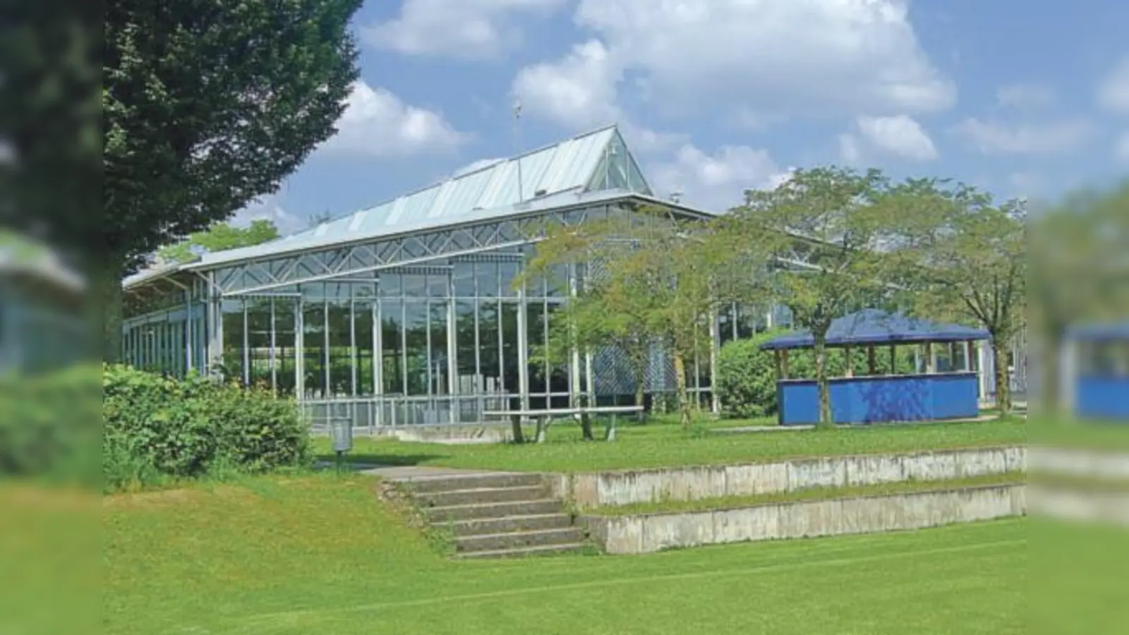Auf 800 Besucher beschränkt bleiben die Veranstaltungen in der Sauerlacher Mehrzweckhalle.  (Foto: aba)