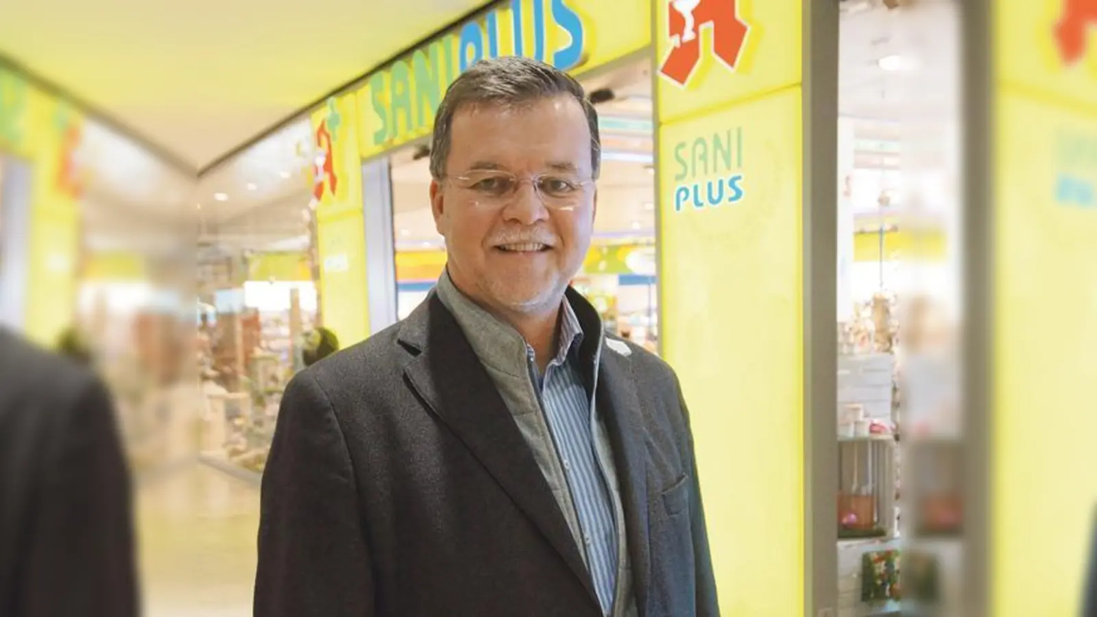 Arndt Lauterbach/ SaniPlus Apotheke und Werbegemeinschaftsvorsitzender.  (Foto: Carola Hochgesang)