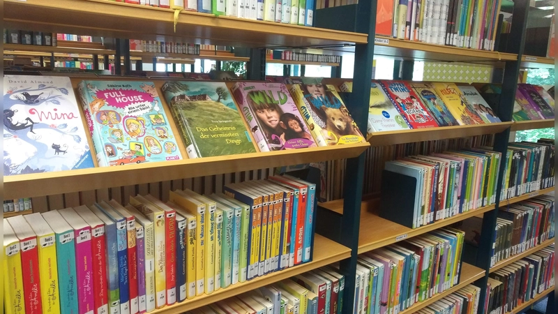 In den Münchner Stadtbibliotheken gibt es ein breites Angebot an Büchern für kleinere und größerer Kinder. (Foto: ahi)
