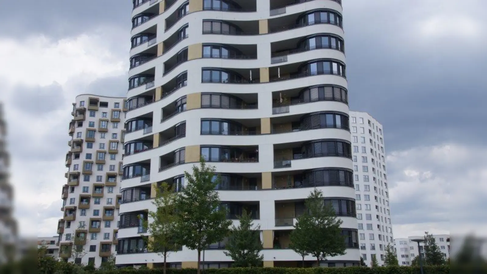 Isar Tower auf der Südseite. Jeder „Turm” trägt einen anderen Namen. (Foto: J.A.)