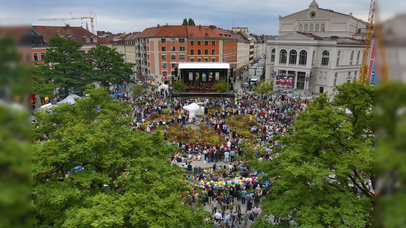 Beliebt: Das Open Air am Gärtnerplatz. (Foto: Christian POGO Zach)