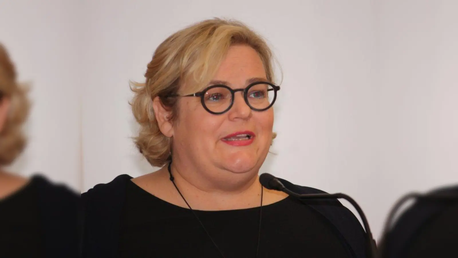 Schulleiterin Vita Ernst: „Unsere Schule ist bunt und heterogen.” (Foto: job)