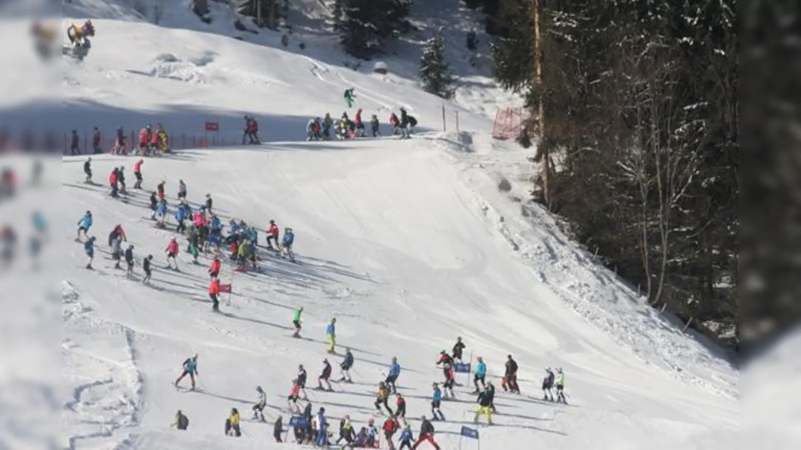 Die Münchner Skimeisterschaft soll vor allem Spaß machen. Doch auch, wer den Wettkampf liebt, kommt hier am legendären Ganslern-Hang auf seine Kosten.	 (Foto: Veranstalter)