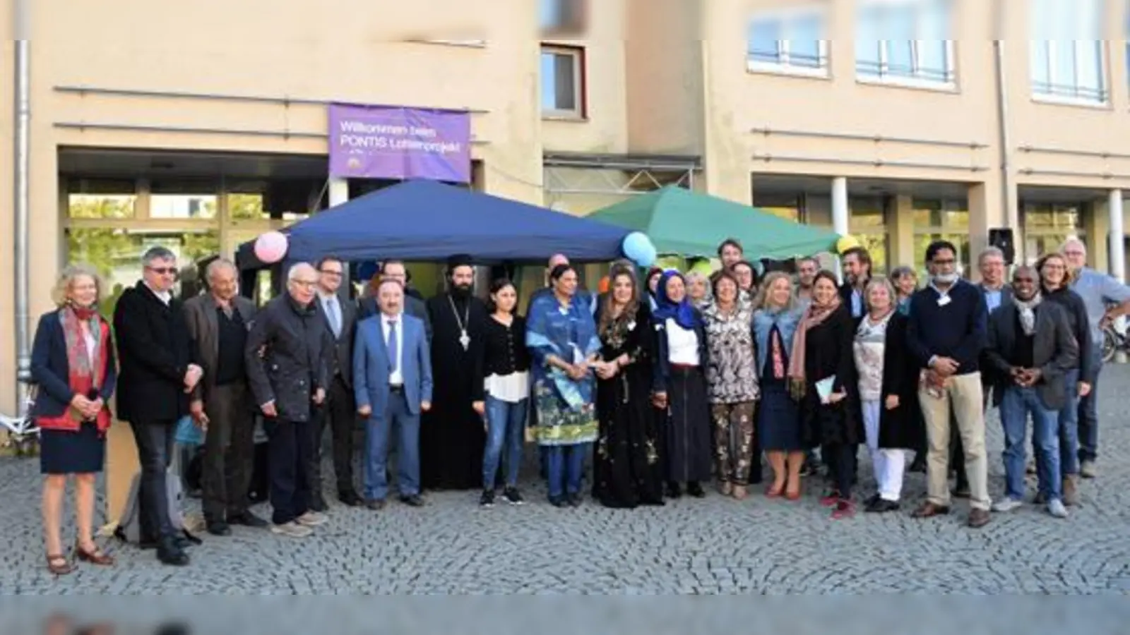 10 Jahre gelungene Integration: Lotsen, Mitarbeitende und Gäste feiern gemeinsam 10 Jahre PONTIS Lotsenprojekt.  (Foto: dh)